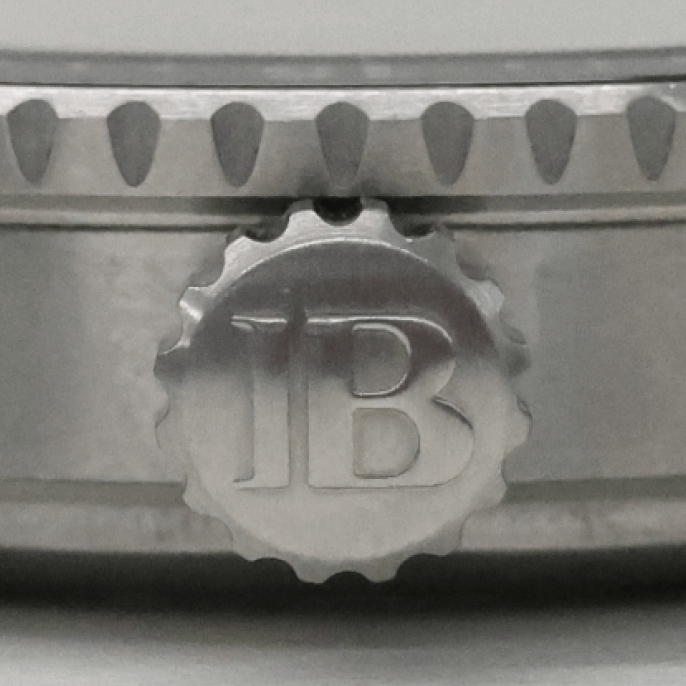 crown detail
